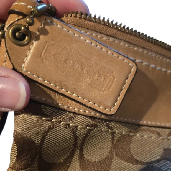 Coach Y2K Signature 10403 Shoulder Bag-EUC - Picture 12 of 12